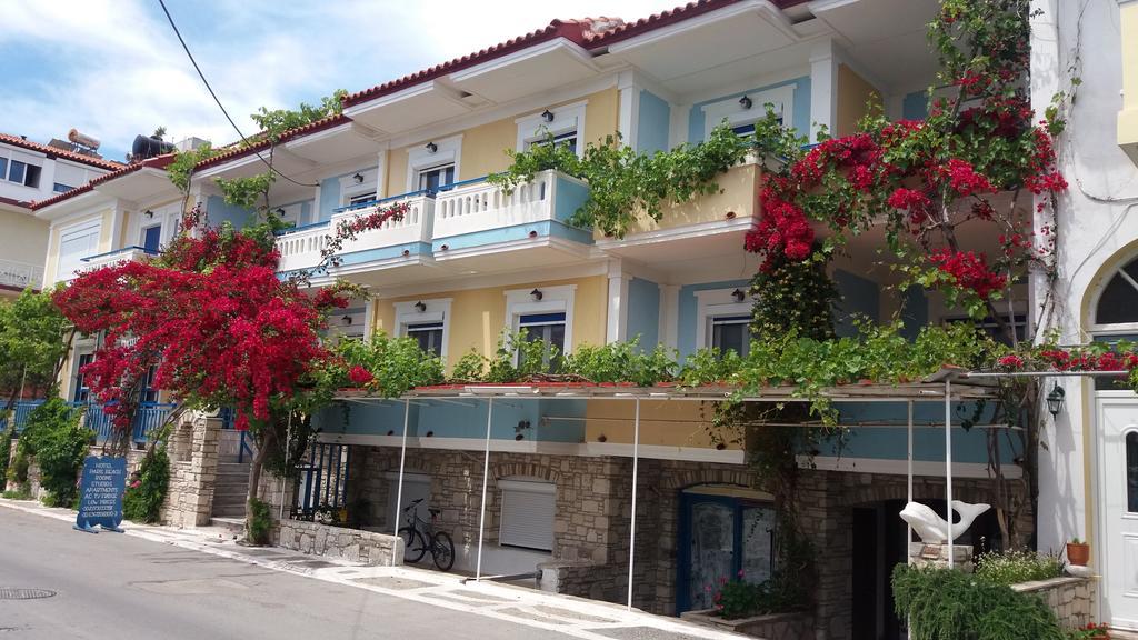 Paris Beach Hotel Iräon Exterior foto