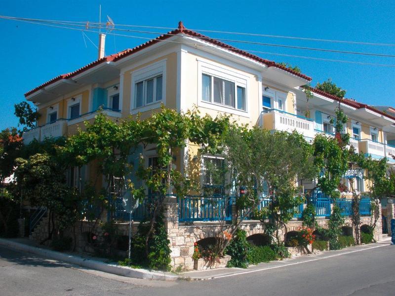 Paris Beach Hotel Iräon Exterior foto